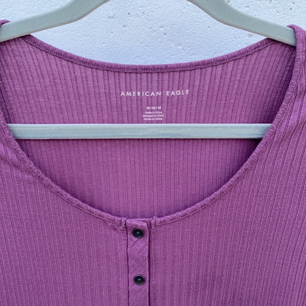 Small American Eagle Fuchsia Button Crop Top